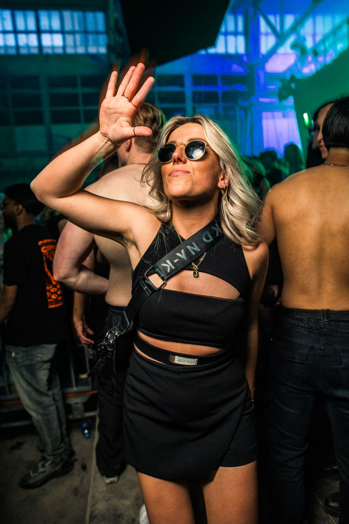 Loading... just a sec